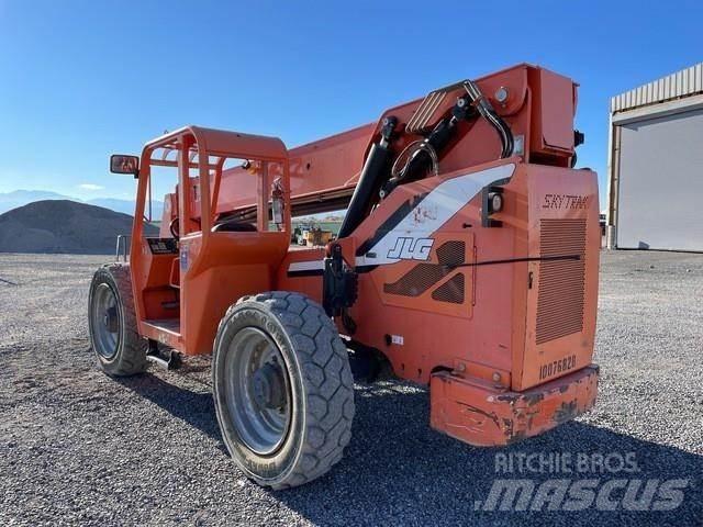 SkyTrak 8042 Teleskoplastare