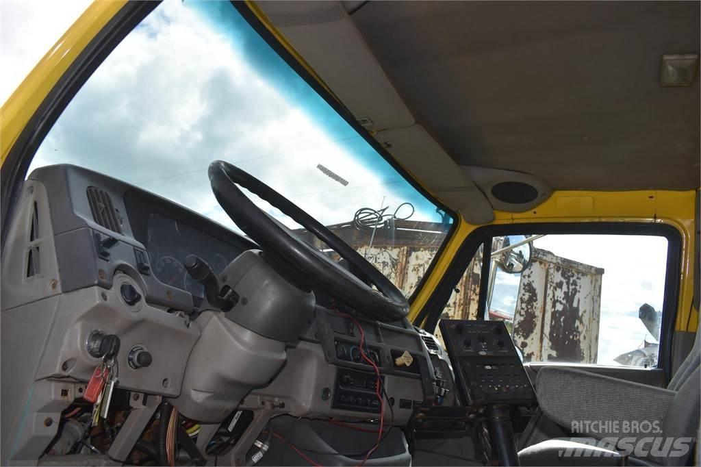 Sterling L7500 Tippbilar
