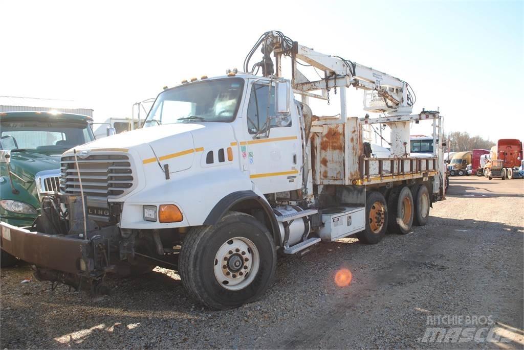Sterling L8500 Kranbilar