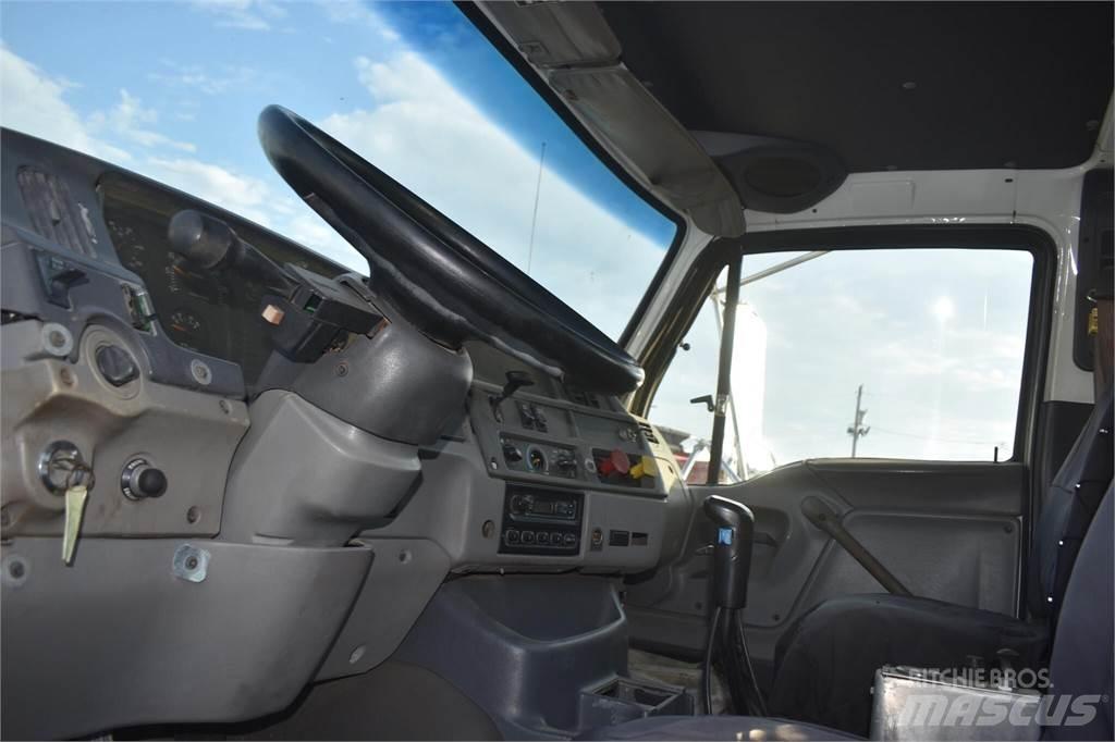 Sterling LT9500 Kranbilar
