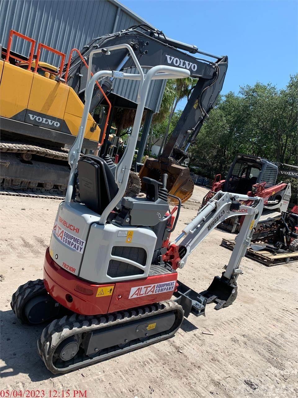 Takeuchi TB210R Minigrävare < 7t