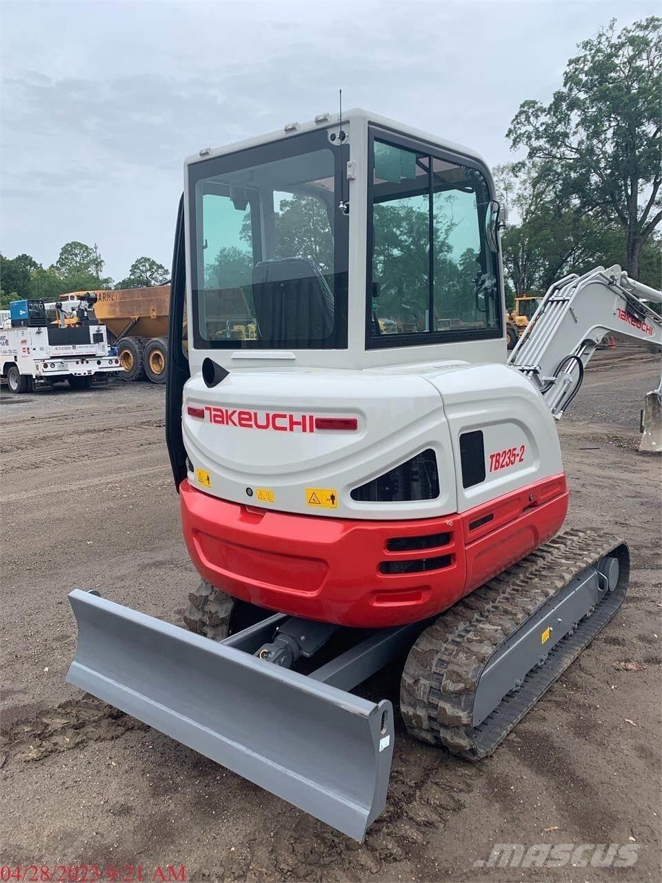 Takeuchi TB235-2 Minigrävare < 7t
