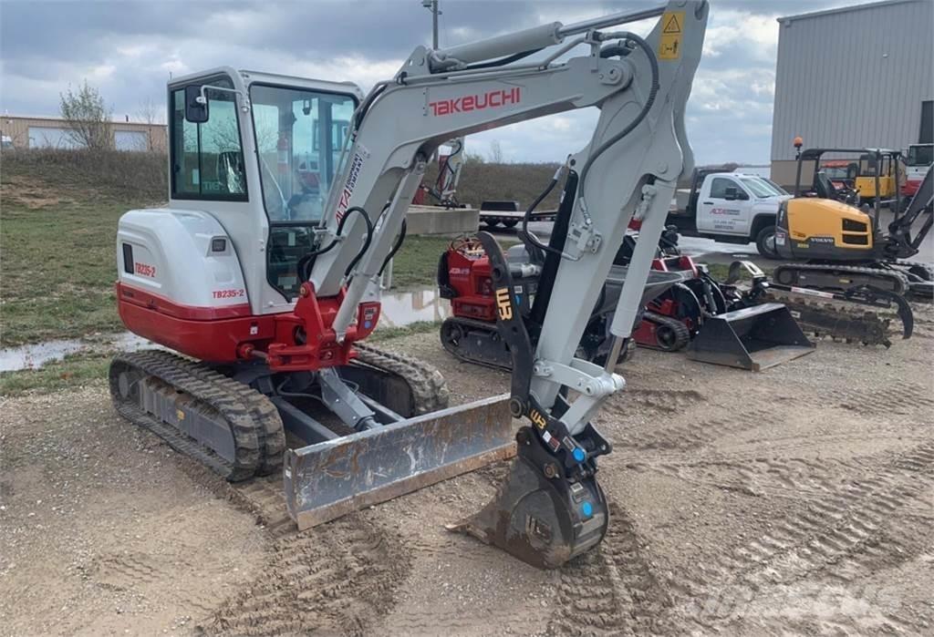 Takeuchi TB235-2 Minigrävare < 7t