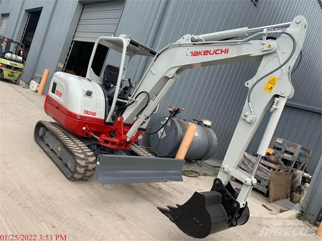 Takeuchi TB240 Minigrävare < 7t