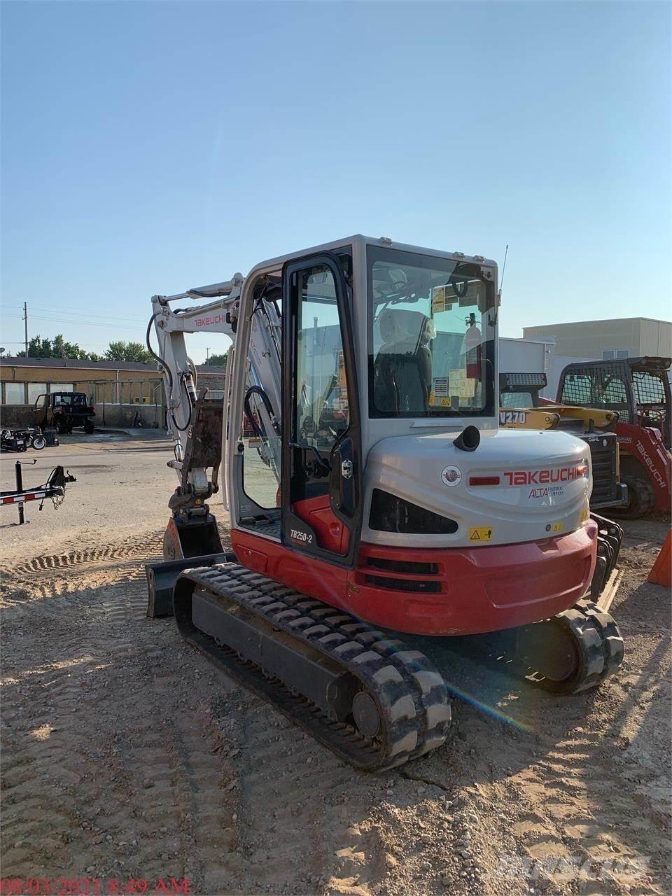 Takeuchi TB250-2 Minigrävare < 7t