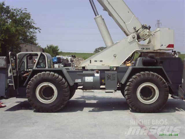 Terex CD225 Terrängkranar (Grov terräng)