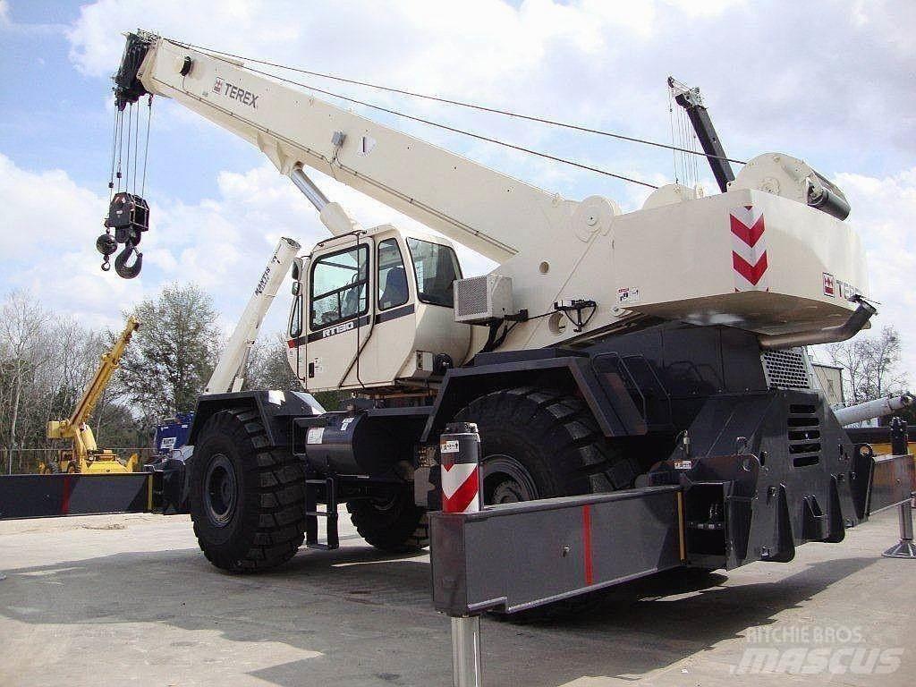 Terex RT130 Terrängkranar (Grov terräng)