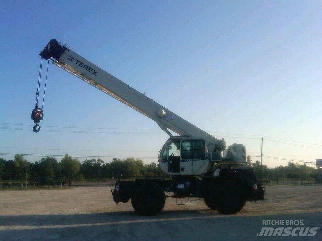 Terex RT230-1 Terrängkranar (Grov terräng)