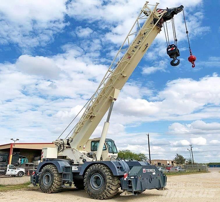 Terex RT670-1 Terrängkranar (Grov terräng)