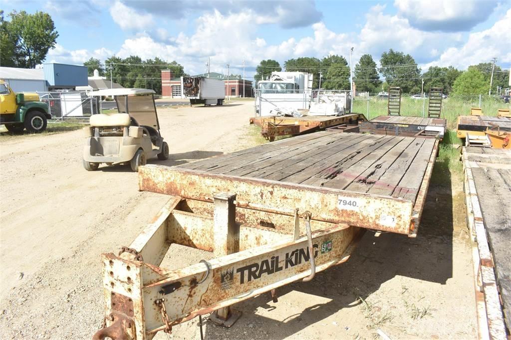 Trail King  Låg lastande semi trailer