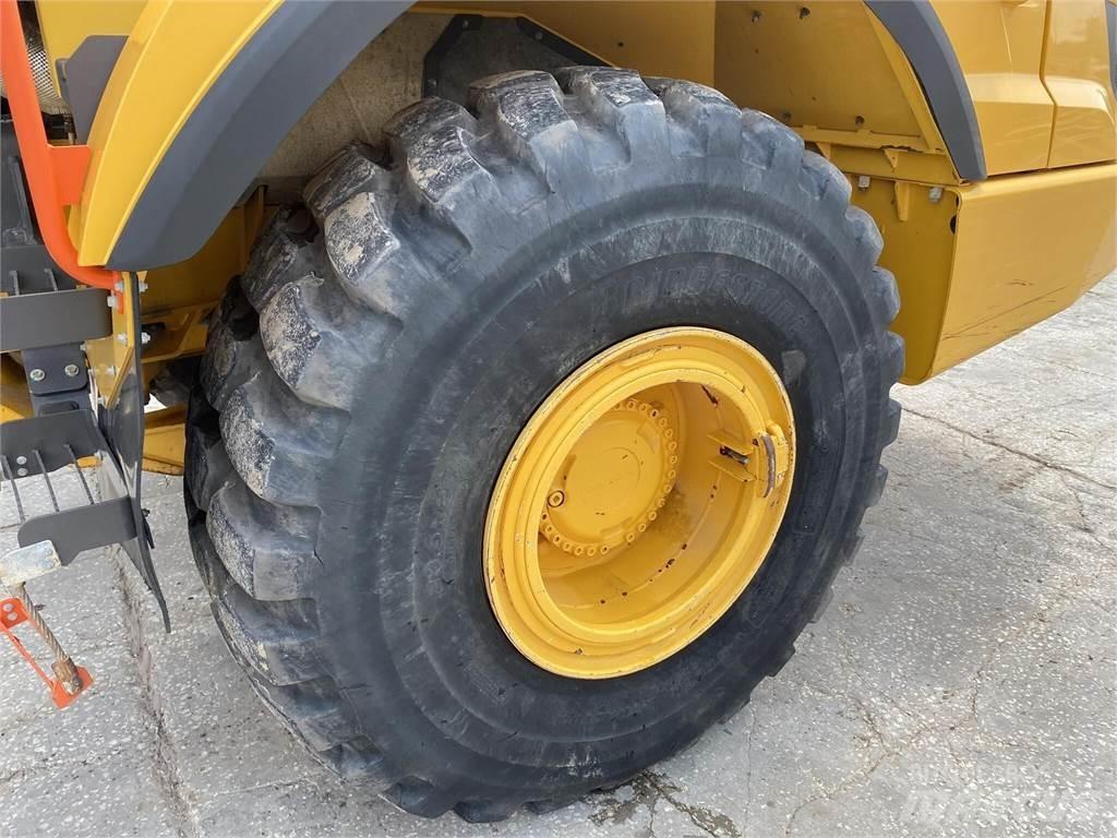 Volvo A25G Midjestyrd dumper