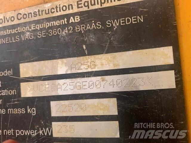 Volvo A25G Vattentankbilar