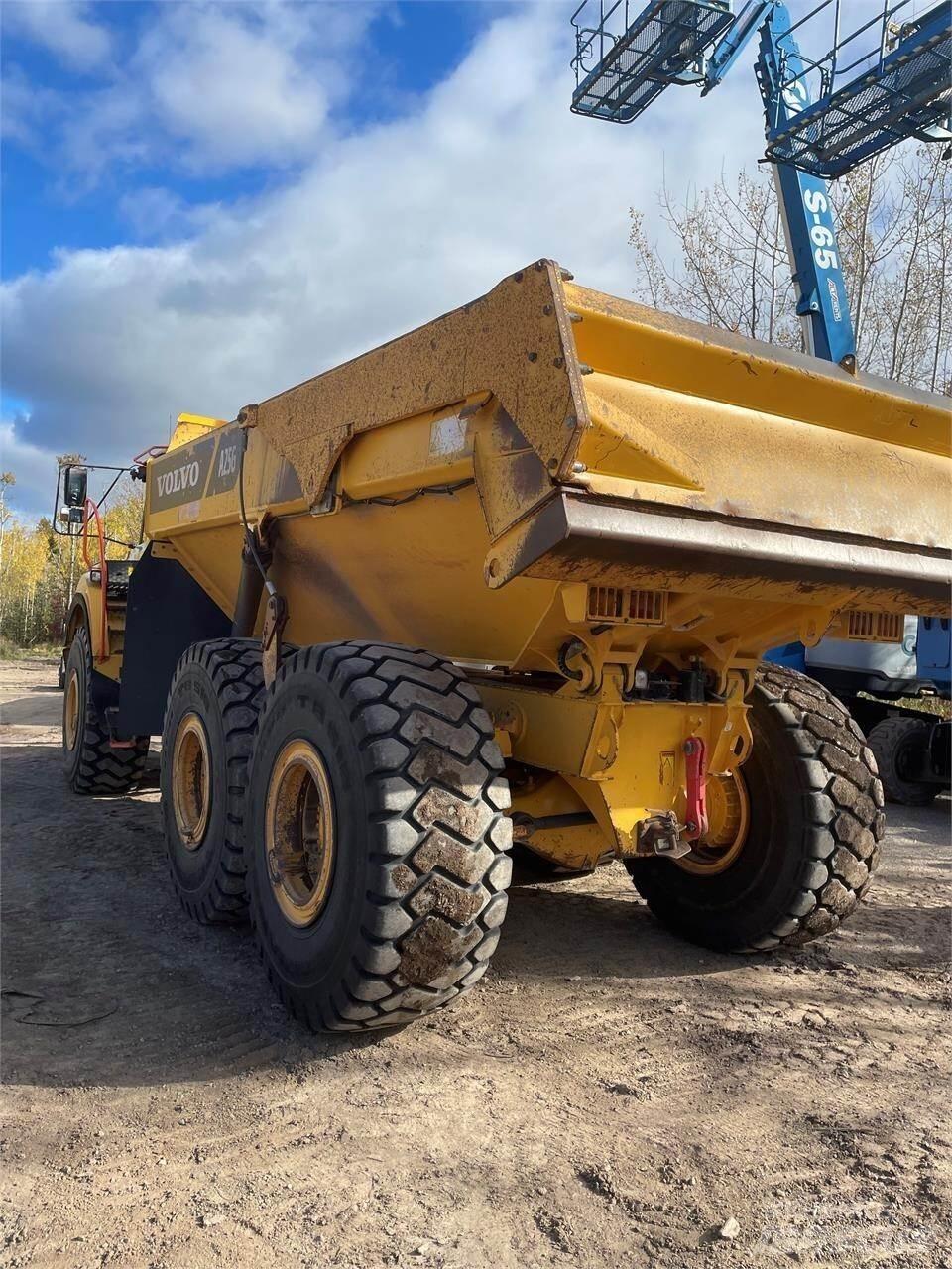 Volvo A25G Midjestyrd dumper
