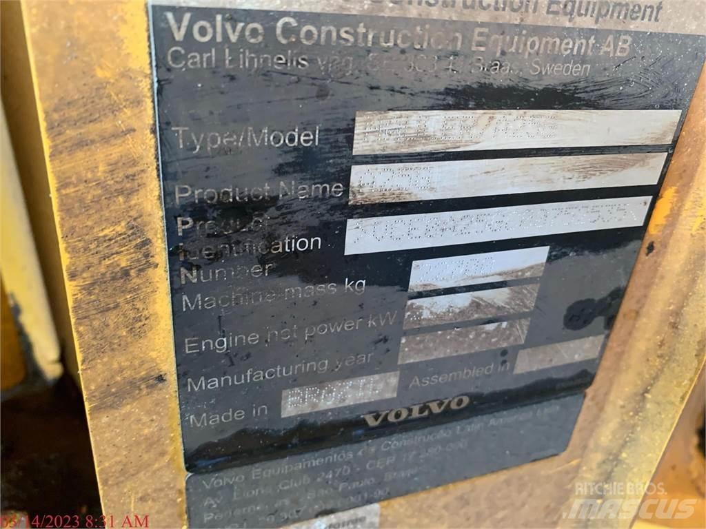 Volvo A25G Midjestyrd dumper