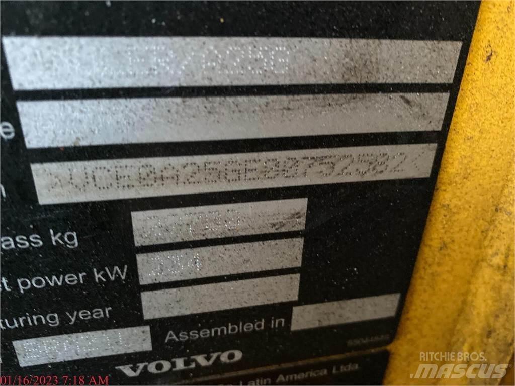 Volvo A25G Midjestyrd dumper