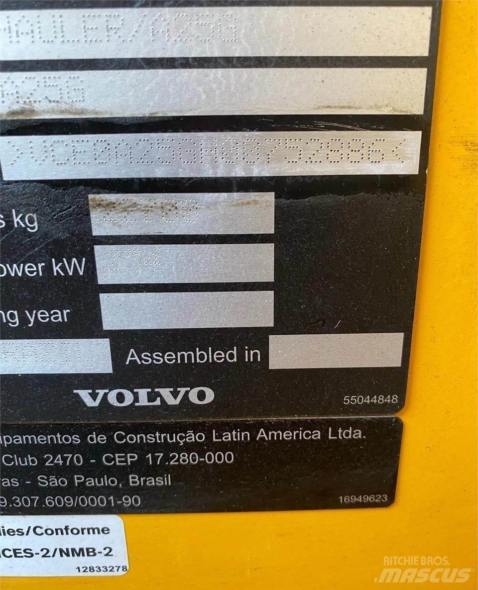 Volvo A25G Midjestyrd dumper