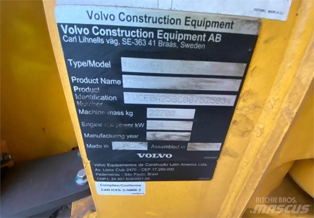 Volvo A25G Midjestyrd dumper