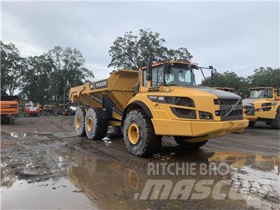 Volvo A40G Midjestyrd dumper
