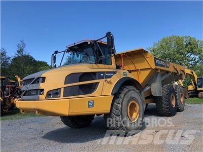 Volvo A40G Midjestyrd dumper