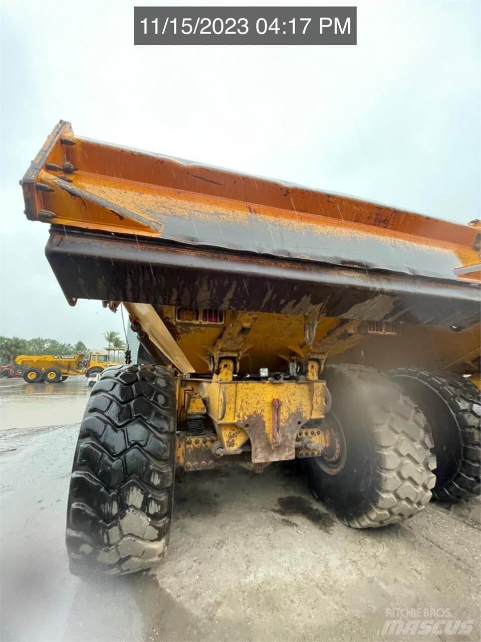 Volvo A40G Midjestyrd dumper