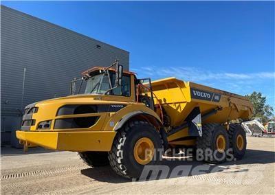 Volvo A40G Midjestyrd dumper