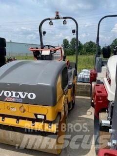 Volvo CR30B Kombivältar