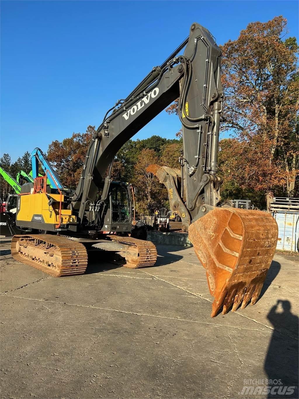 Volvo EC380EL Bandgrävare