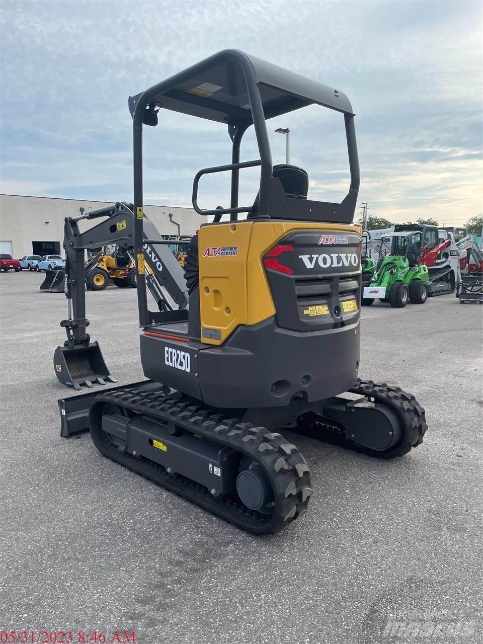 Volvo ECR25D Minigrävare < 7t
