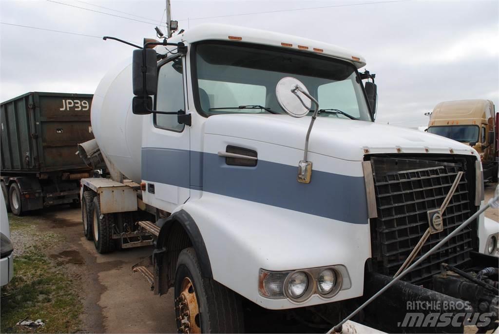 Volvo VHD64B200 Cementbil
