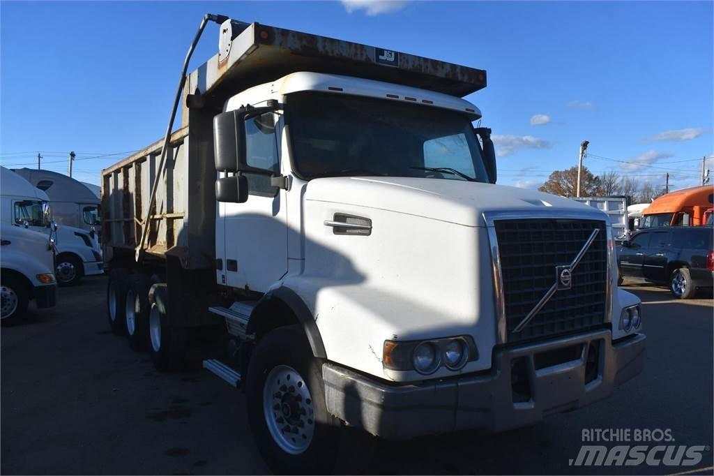 Volvo VHD84B200 Tippbilar