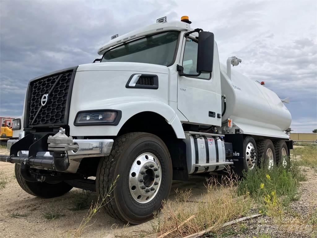 Volvo VHD84F300 Tankbilar