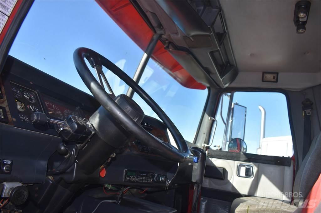 Volvo WG64T Tippbilar