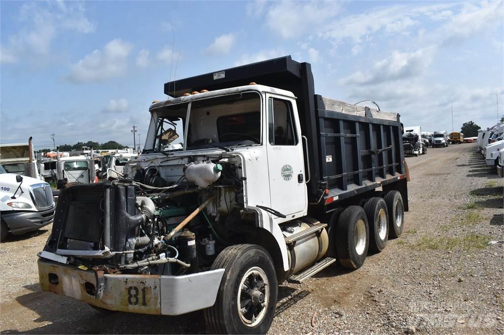 Volvo WG84B Tippbilar