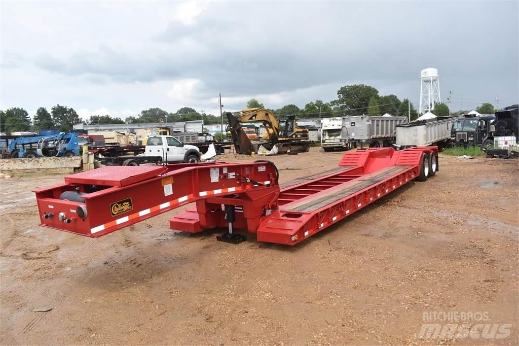 Witzco CHALLENGER Låg lastande semi trailer