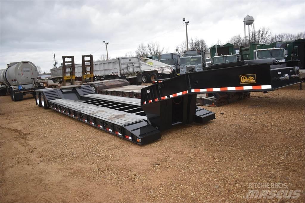 Witzco CHALLENGER Låg lastande semi trailer