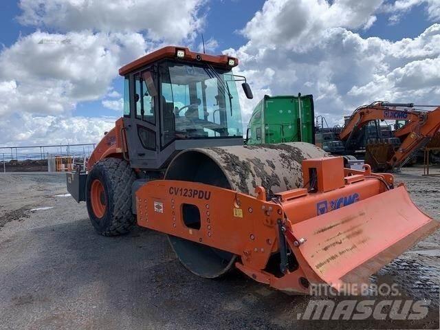 XCMG CV123PDU Tvåvalsvältar