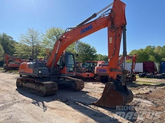 XCMG XE210CU Bandgrävare