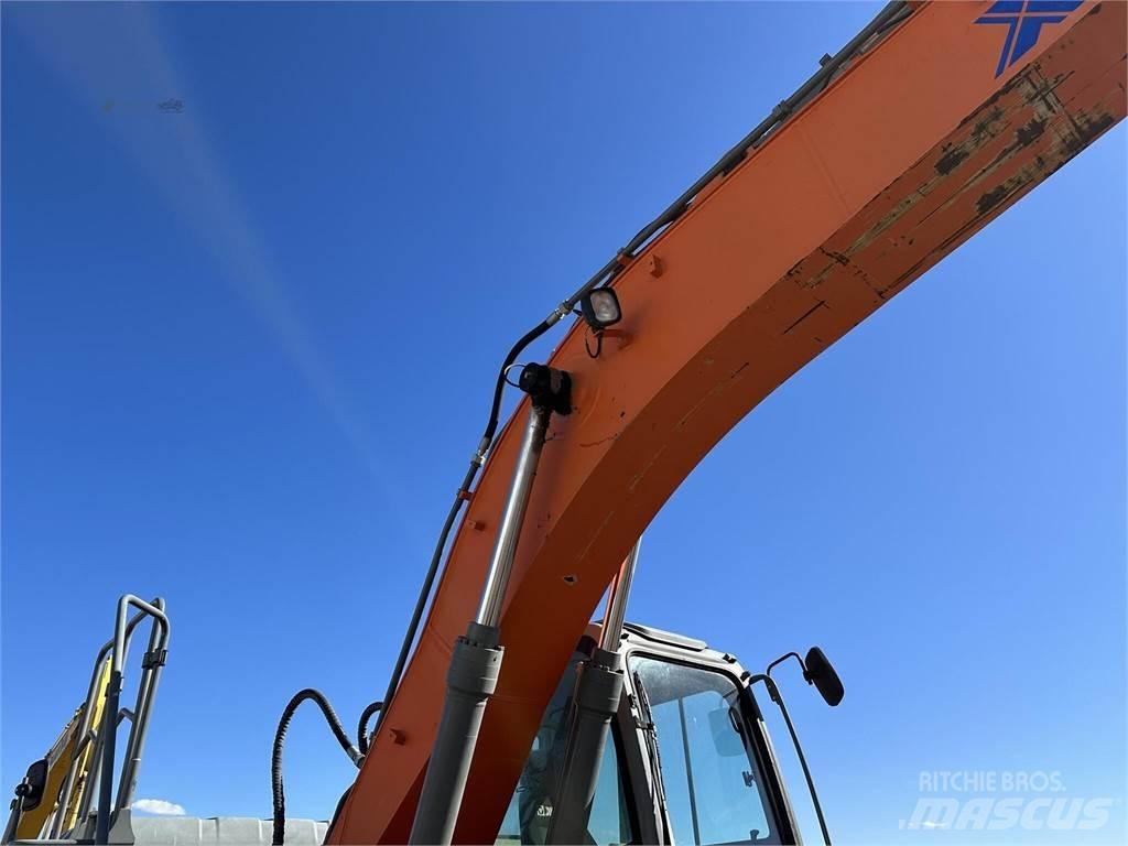 XCMG XE210CU Bandgrävare