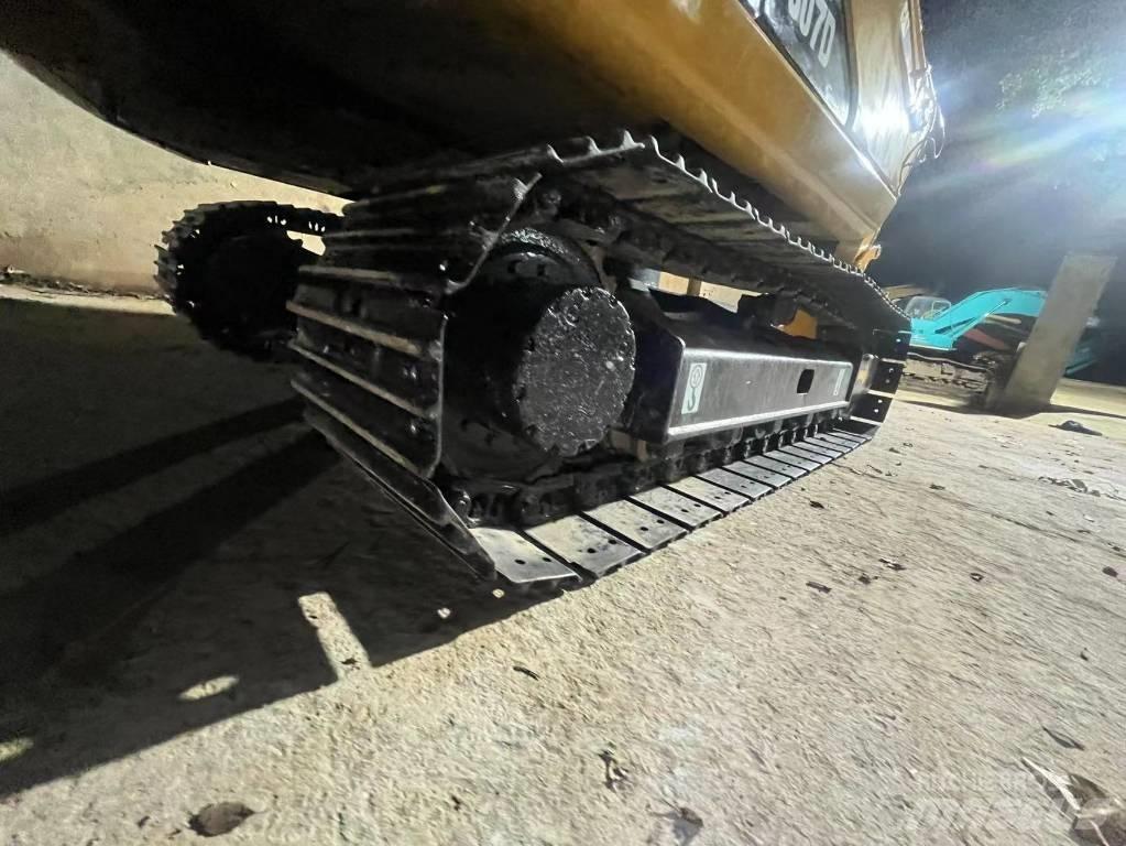 CAT 307 D Bandgrävare