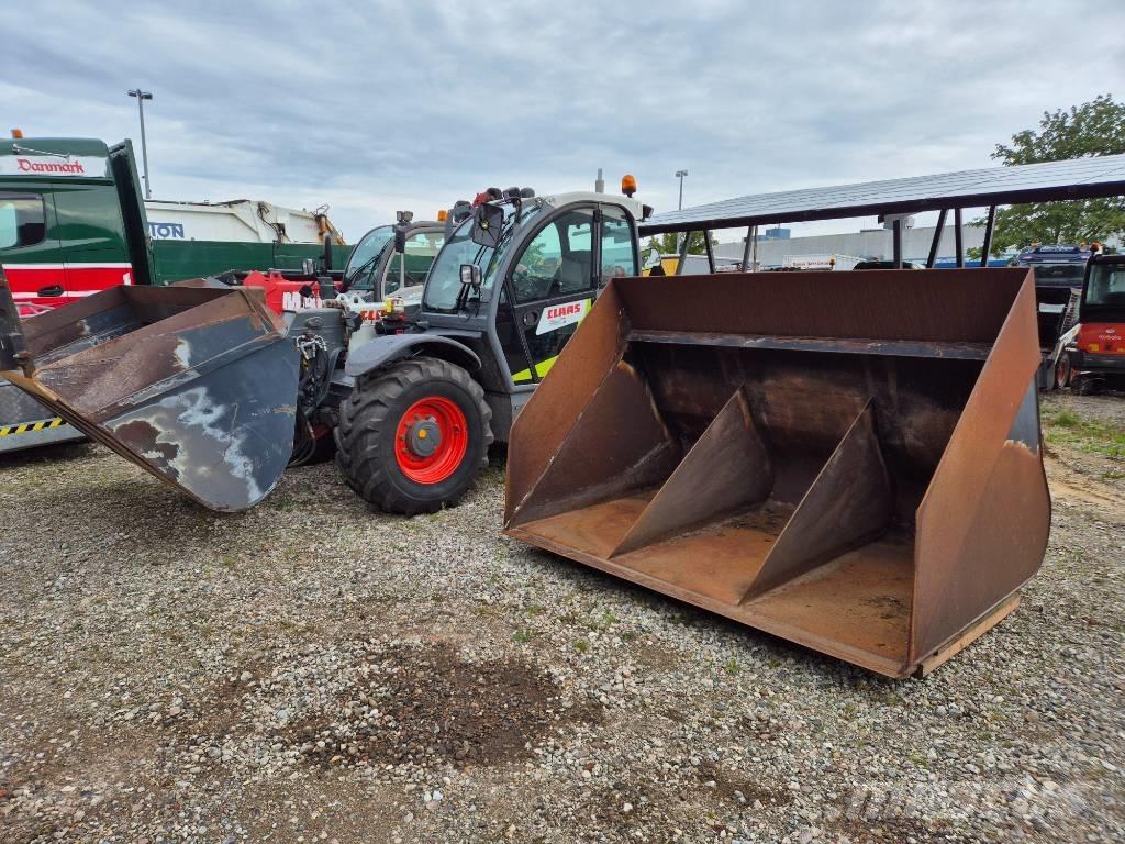 CLAAS Scorpion 7044 Redskapsbärare för lantbruk