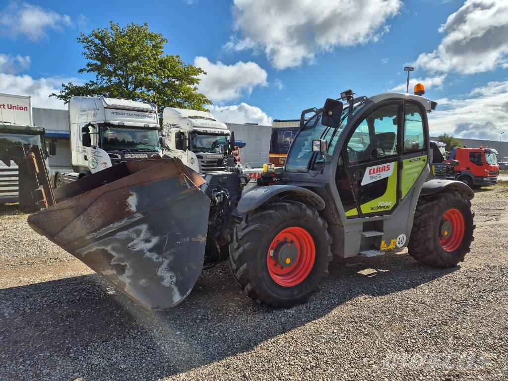 CLAAS Scorpion 7044 Redskapsbärare för lantbruk