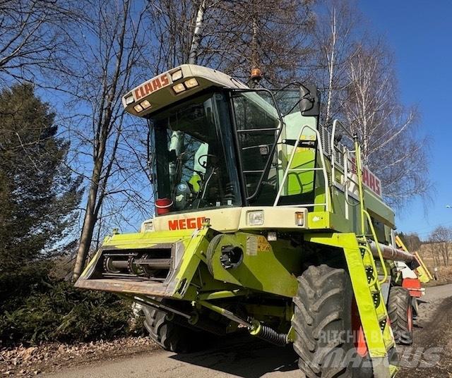 CLAAS Mega 208 Skördetröskor