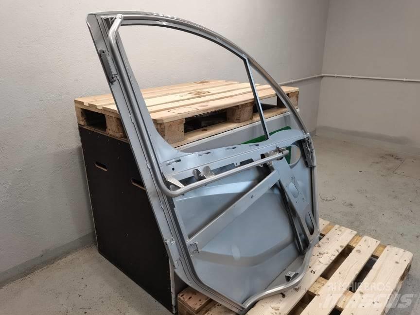 Manitou MLT 737 door Hytter och interiör