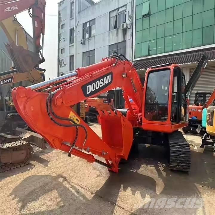 Doosan DX150 Bandgrävare