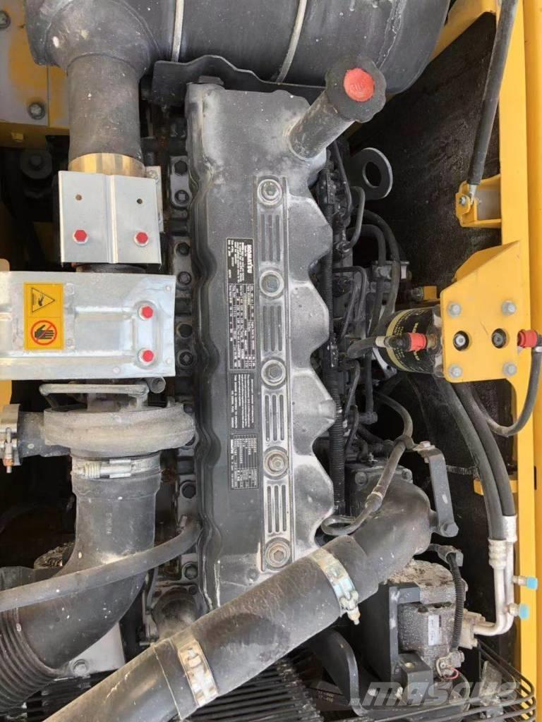 Komatsu 200-8 Bandgrävare