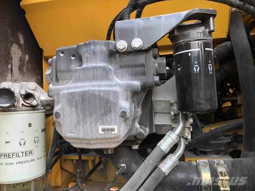 Komatsu 200-8 Bandgrävare