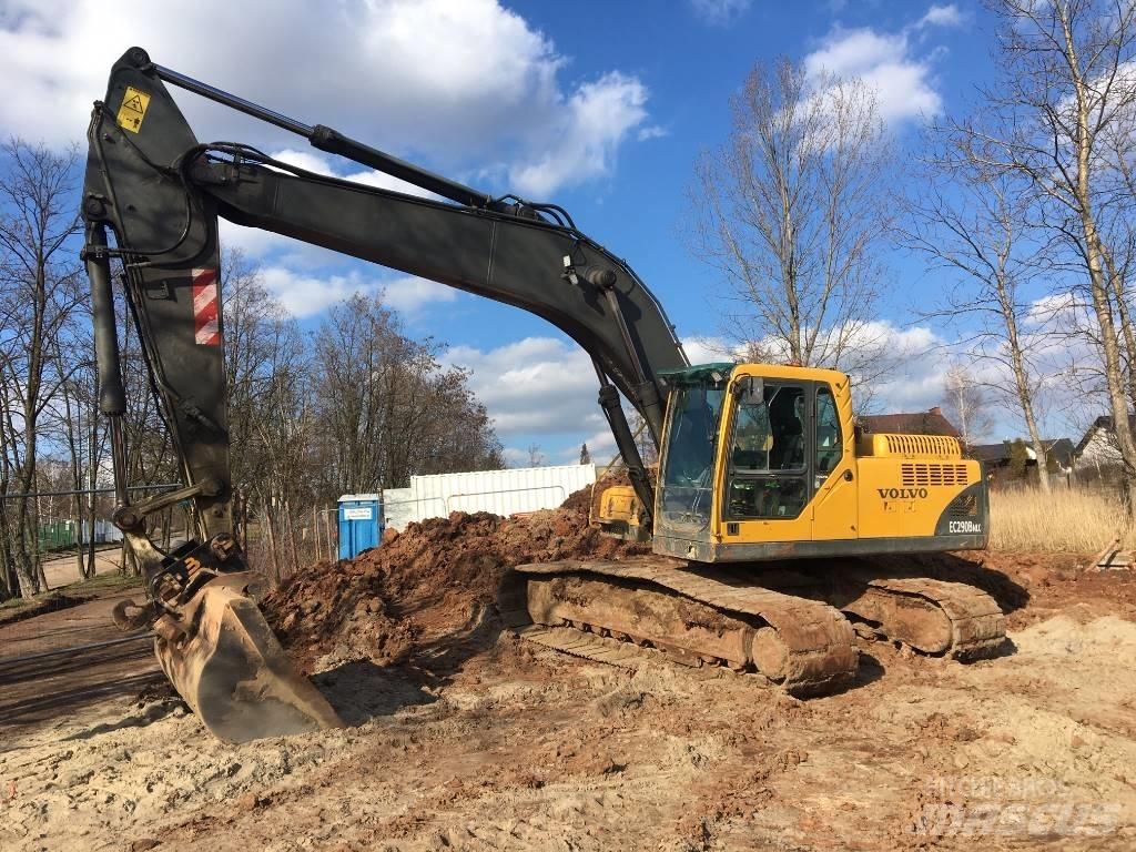 Volvo EC 240 B N LC Bandgrävare
