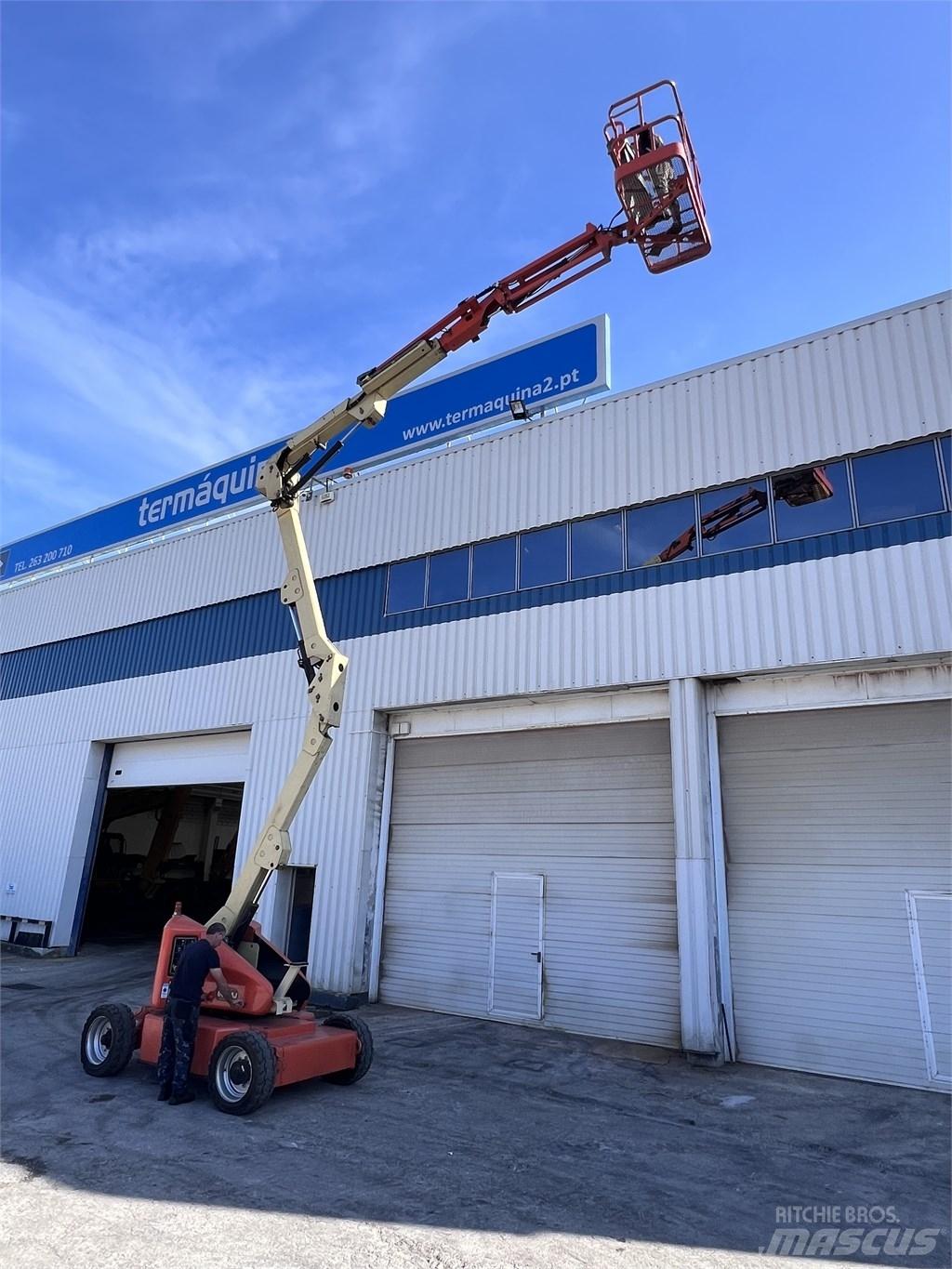 JLG E450 AJ Bomliftar