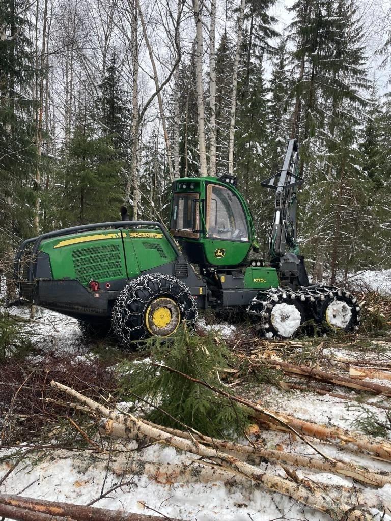 John Deere 1070 G Skördare