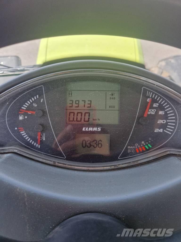 CLAAS Arion 640 CIS Traktorer